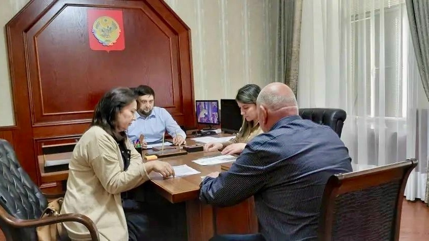 Семьи с детьми — особая зона внимания: итоги круглого стола