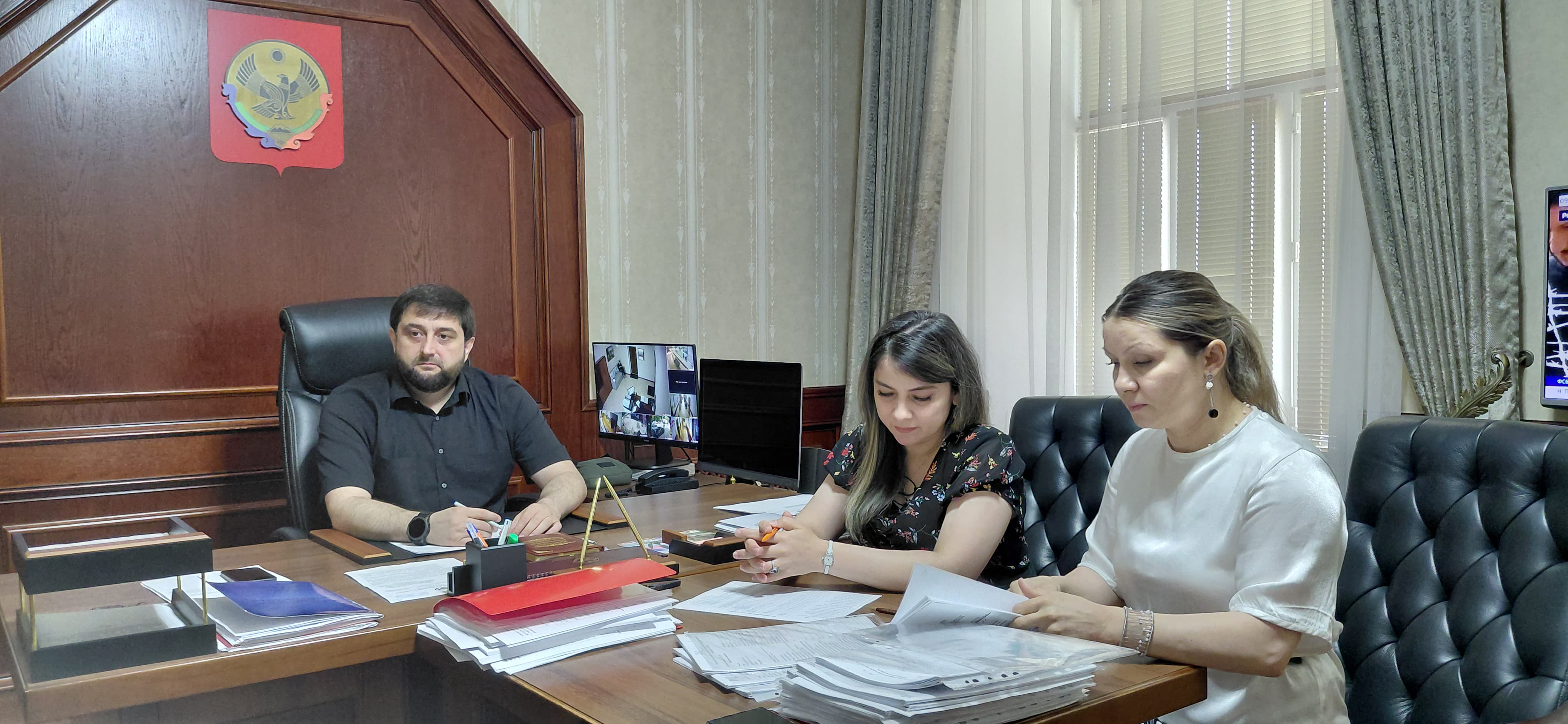 Межведомственная комиссия одобрила 21 социальный контракт по итогам заседания