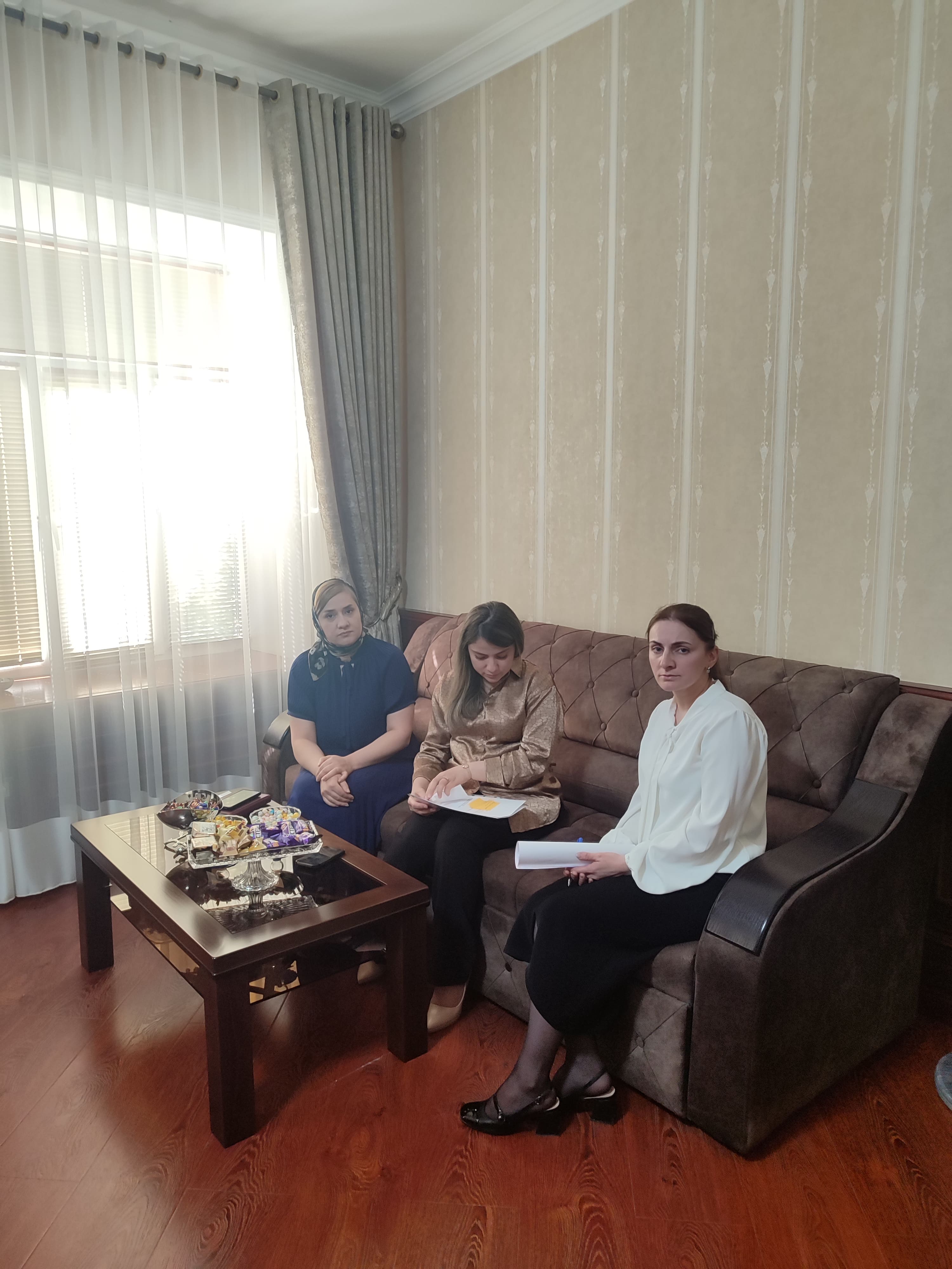 Сегодня в ГКУ РД ТУСЗН города Хасавюрта и Хасавюртовского района состоялась рабочая встреча руководителей Управления и МФЦ  города Хасавюрта.